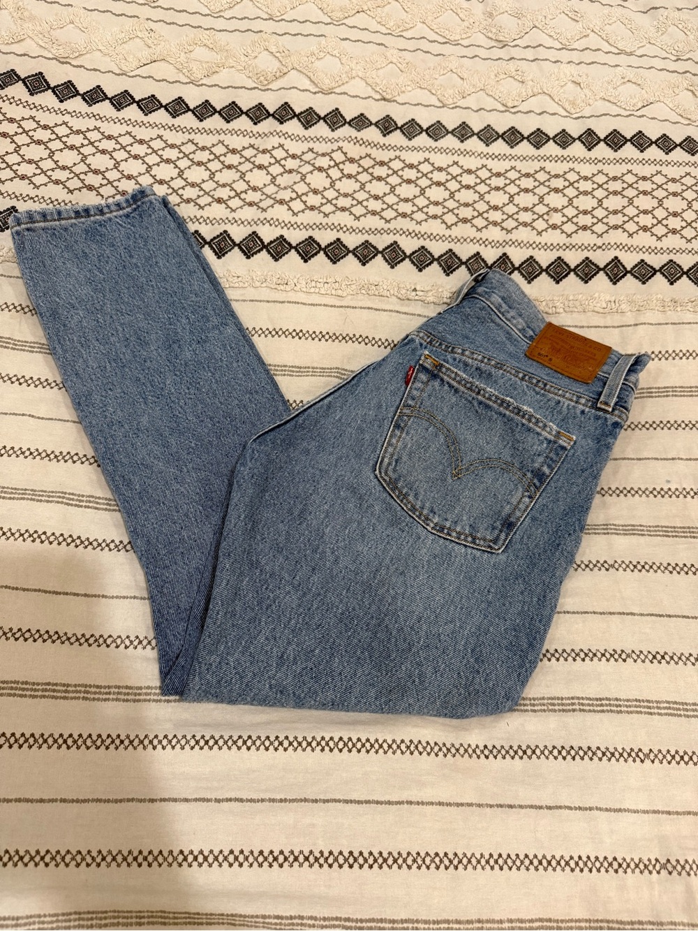 Levi's Women’s 501 S Jeans. Button Fly. Size 27